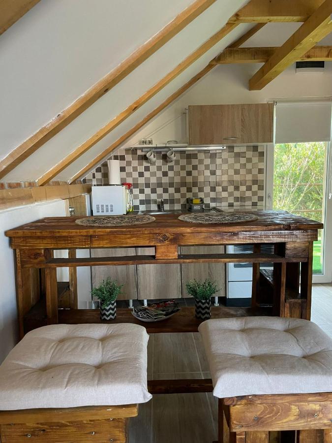 Apartmani Marija Zemun Zemun Polje Buitenkant foto