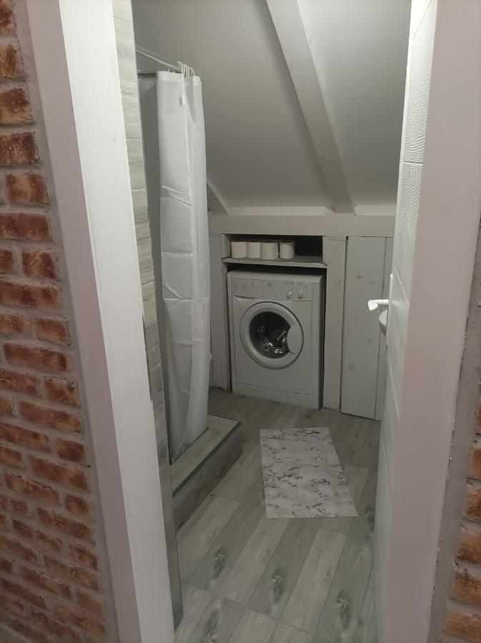 Apartmani Marija Zemun Zemun Polje Buitenkant foto