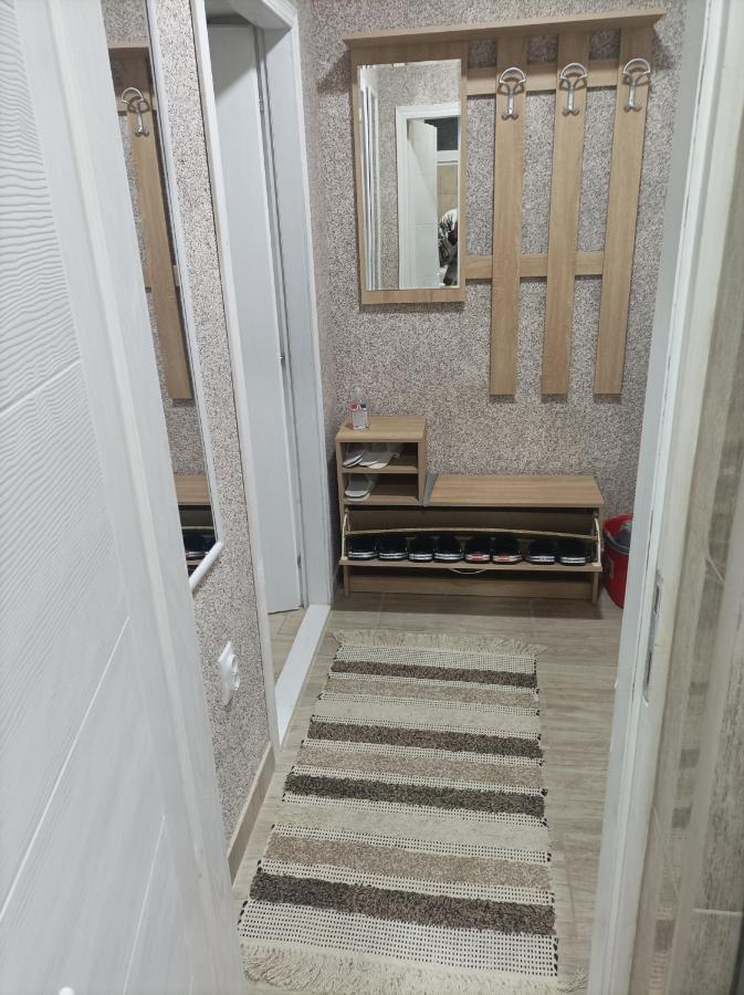 Apartmani Marija Zemun Zemun Polje Buitenkant foto